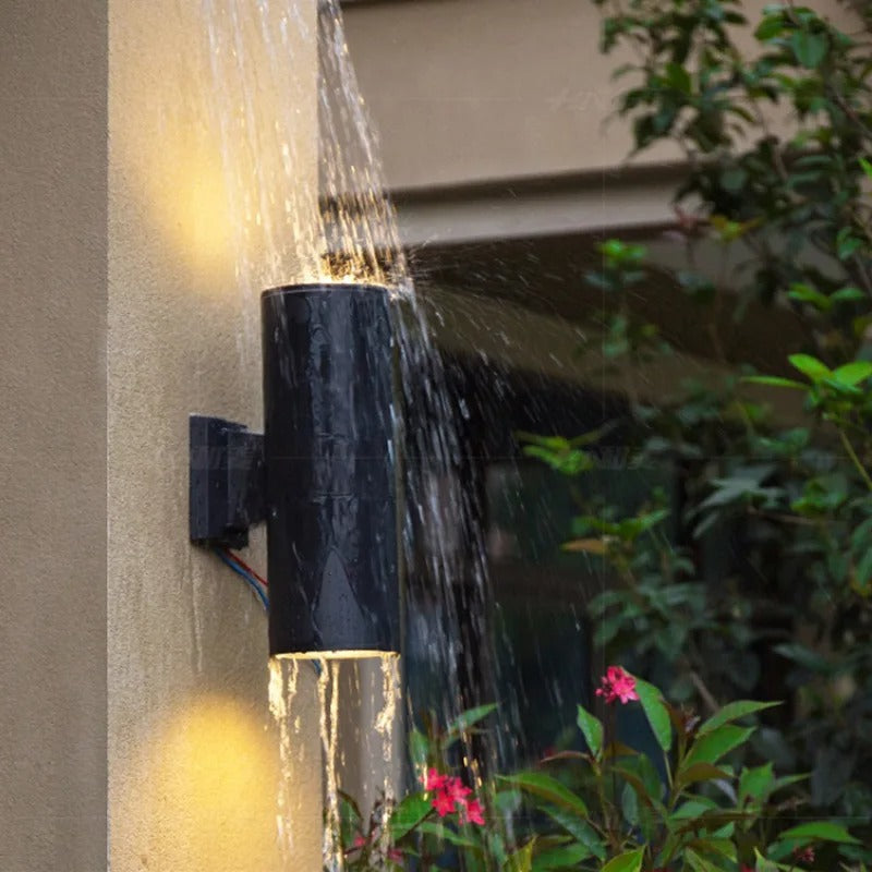 SCONSE GARDEN WALL LIGHT